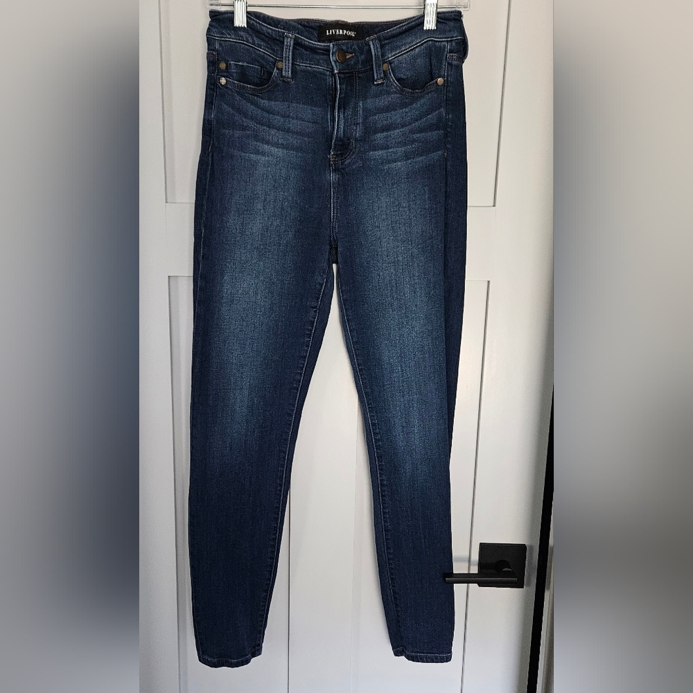 Liverpool high rise skinny ankle.